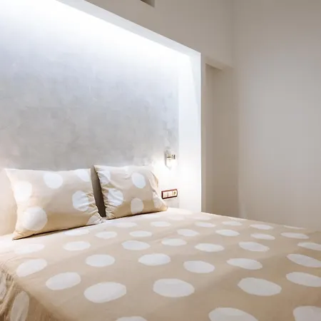 Novalia Penuelas Apartment *